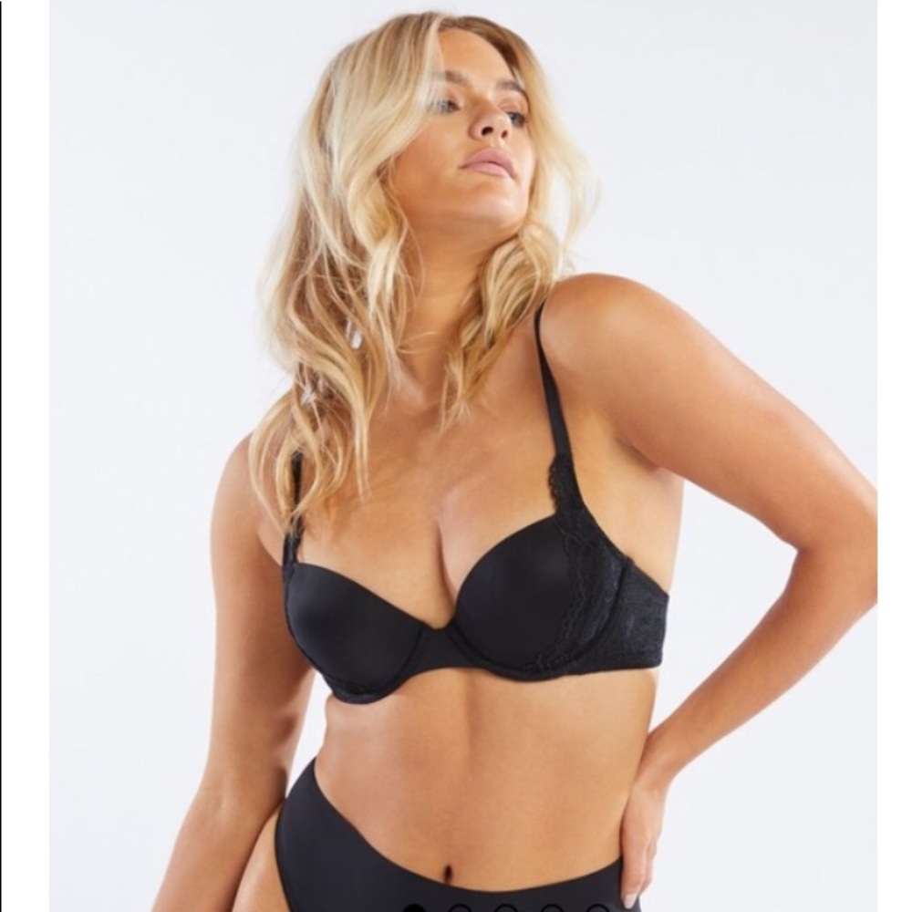 Savage x Fenty Demi Bra!